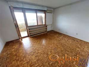 Stan NOVI SAD,AVIJACIJA,kv: 72, € 142000, ID: 1019374