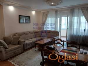 Dvosoban stan na Grbavici 56m2