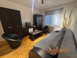 Podbara - Izdaje se potpuno opremljena garsonjera + parking