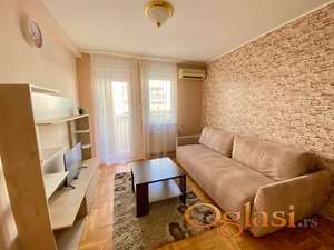 Izdajen nov jednoispoban stan, 40 kvadrata, Detelinara