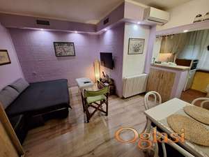 KEJ IZDAJE SE JEDNOIPOSOBAN NAMEŠTEN STAN