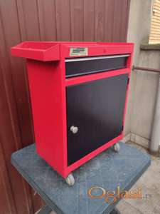 Metalna kolica za alat