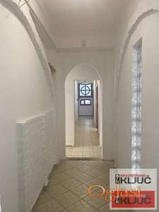 GRBAVICA-USELJIV,DOBAR, POSLOVNI PROSTOR