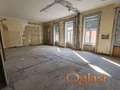 Restoran sa desetak soba ( hotel ) u strogom centru Novog Sada.