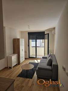 ODLIČNA GARSONJERA NA TELEPU