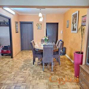 Zemun polje, Centar, 2.5, renoviran + GARAŽA ID#10014