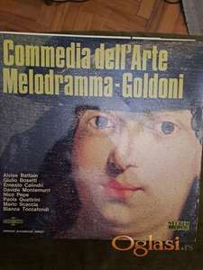 Goldoni- Melodrama, Commedia dell' Arte. (33 obrtaja). Cena: 3999 dinara. Tel. 060-5858153