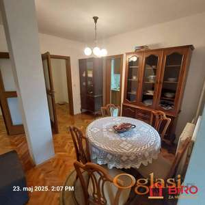 * * * PRELEP DVOSOBAN STAN KOD SAJMA * * *