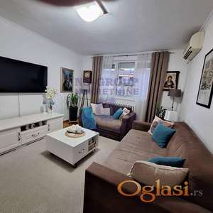 Odlican dvosoban stan na Staroj Detelinari!