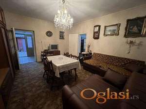 Odlična kuća na Podbari!