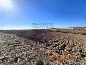 Odličan plac u Irigu!