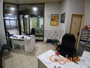 Odličan lokal u Dušanovom Bazaru, 16m2