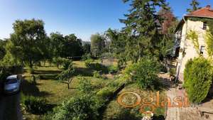 Kuća od 150m2 i sa placem od 2565m2 u Petrovaradinu-Ribnjak!