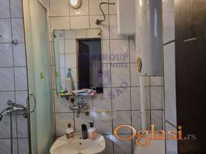 Trosoban stan uknjžen u idealnom delu, Telep