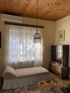 IZDAJE SE SALONSKI STAN -DVOSOBAN-pet friendly ID#4702