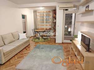 Dedinje, izdavanje, dvosoban, namešten, dvorište ID#10330