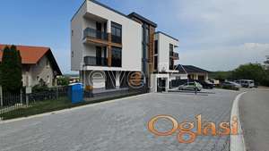 SREMSKA KAMENICA - SREMSKA KAMENICA - 99.00 m2