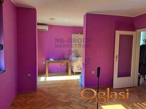 Komforan, svetao, dvosoban  stan, uvučena kuhinja, Grbavica!