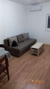 ADICE IZDAJE SE JEDNOIPOSOBAN NAMEŠTEN STAN SA PARKING MESTOM