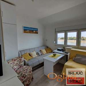 BEOGRADSKI KEJ, 19m2, Garsonjera, Polunameštena