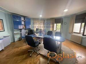 Na prodaju stan površine 70 m²!