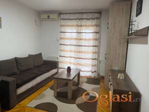 NAMESTENA GARSONJERA, BULEVAR - SAJAM