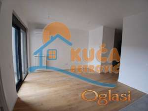 Izdaje se jednoiposoban stan kao poslovni ili stambeni prostor u kompleksu Novi Niš, sa garažnim mestom