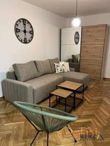 PRELEP JEDNOSOBAN STAN, CENTAR