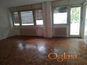 STAN NA TOP LOKACIJI