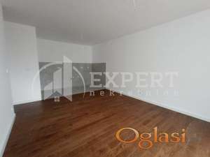 Izdaje se neuseljavan poslovni prostor u novom kompleksu Planet Residence, 76m2