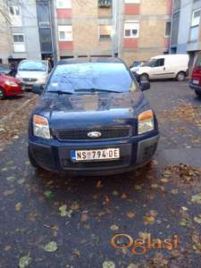 Prodajem polovni Ford fuzion