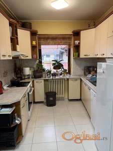 TROSOBAN STAN U STROGOM CENTRU ID#634