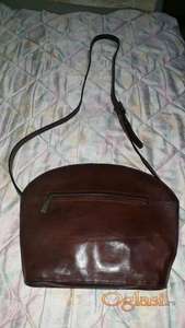 Odlicna,bez ostecenja,kozna torbica