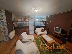 Odlična prizemna kuća u Kaću