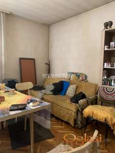 Porodična kuća u Mirijevu