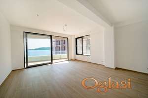 Dvosoban stan uz more u Rafailovićima