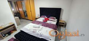 Izdaje se funkcionalna garsonjera na Petrovaradinu.