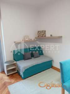 Izdaje se odličan jednoiposoban stan u centru, 36m2