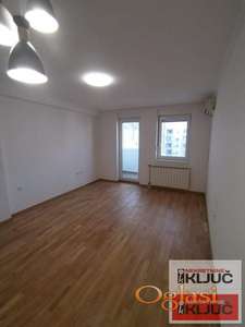 BULEVAR EVROPE, 51m2, Dvosoban, Prazan, Useljiv