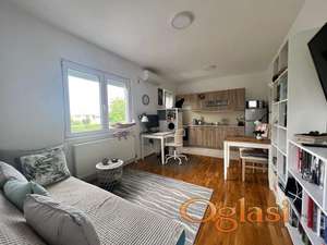 Uknjižen - kompletno namešten - hitna prodaja - 062 792 583   -39m2-