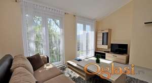 Dvosoban stan 73 m2 sa pogledom na more u Orahovcu