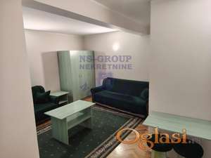 Nameštena garsonjera.