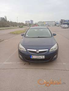 Opel Astra J