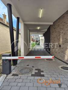 Izdaje se parking mesto u centru Niša, 11m2