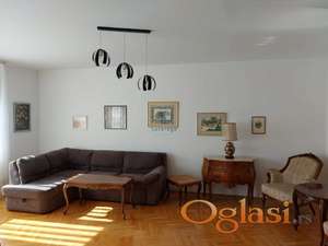 Hram Svetog Save, Katanićeva, 85 m2