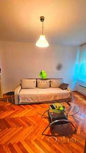 Trosoban stan na stvarima na najtraženijoj lokaciji ID#7250