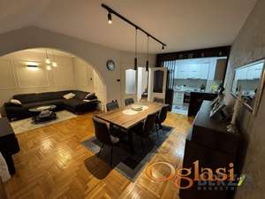 KOMFORAN PORODIČAN TROSOBAN DUPLEKS NA NOVOJ DETELINARI