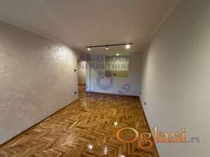 Komforan, renoviran dvosoban stan - Nova Detelinara!