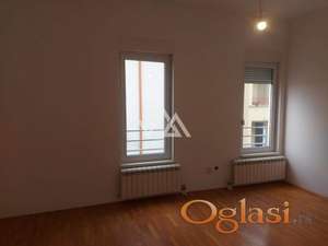 Izdaje se 5.0 kuća, Savski Venac(Dedinje)