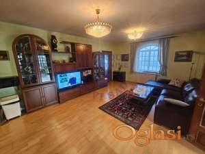 ***Lux kuća*Popovica***060/423-30-33***